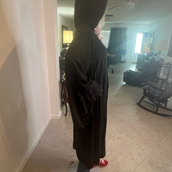 🌟 Enchanted Midnight Cloak | Celtic Hooded Cloak | Renaissance Magic ✨ - Picture 13 of 16